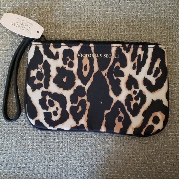 Victoria's Secret Handbags - Victoria's secret wristlet with keychain Victoria's Secret Handbags - Victoria's secret wristlet with keychain